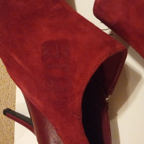 Calvin Klein Booties (7) - Picture 5 of 10